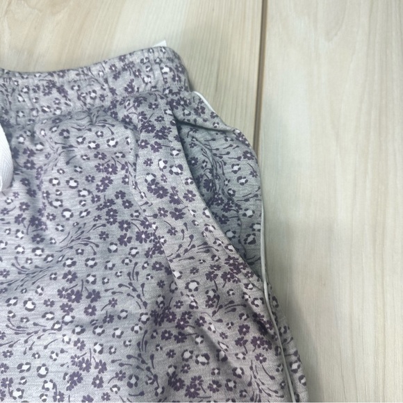 Karen Neuburger Pajama Set Women's Small Neutral Ditsy Print 2 Piece NWT‎ - Picture 12 of 16